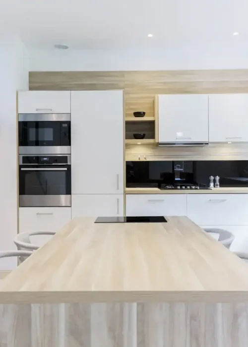 Bravo Builders Ltd - Kitchens (2)