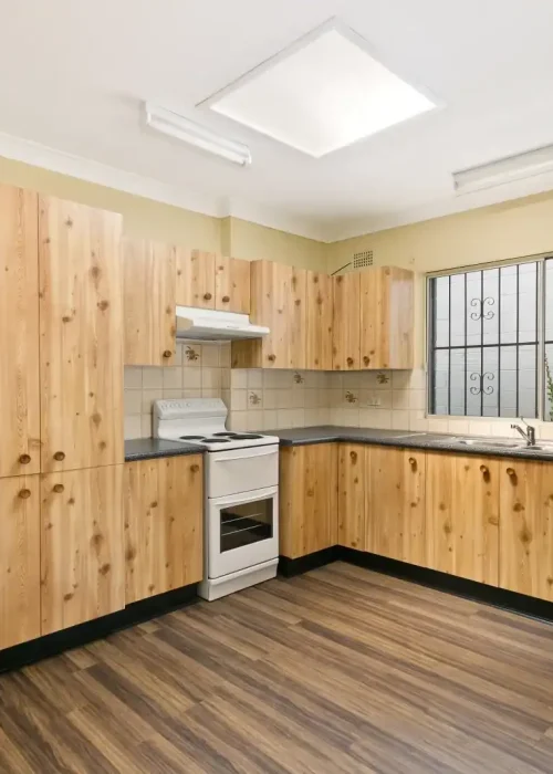 Bravo Builders Ltd - Kitchens (5)